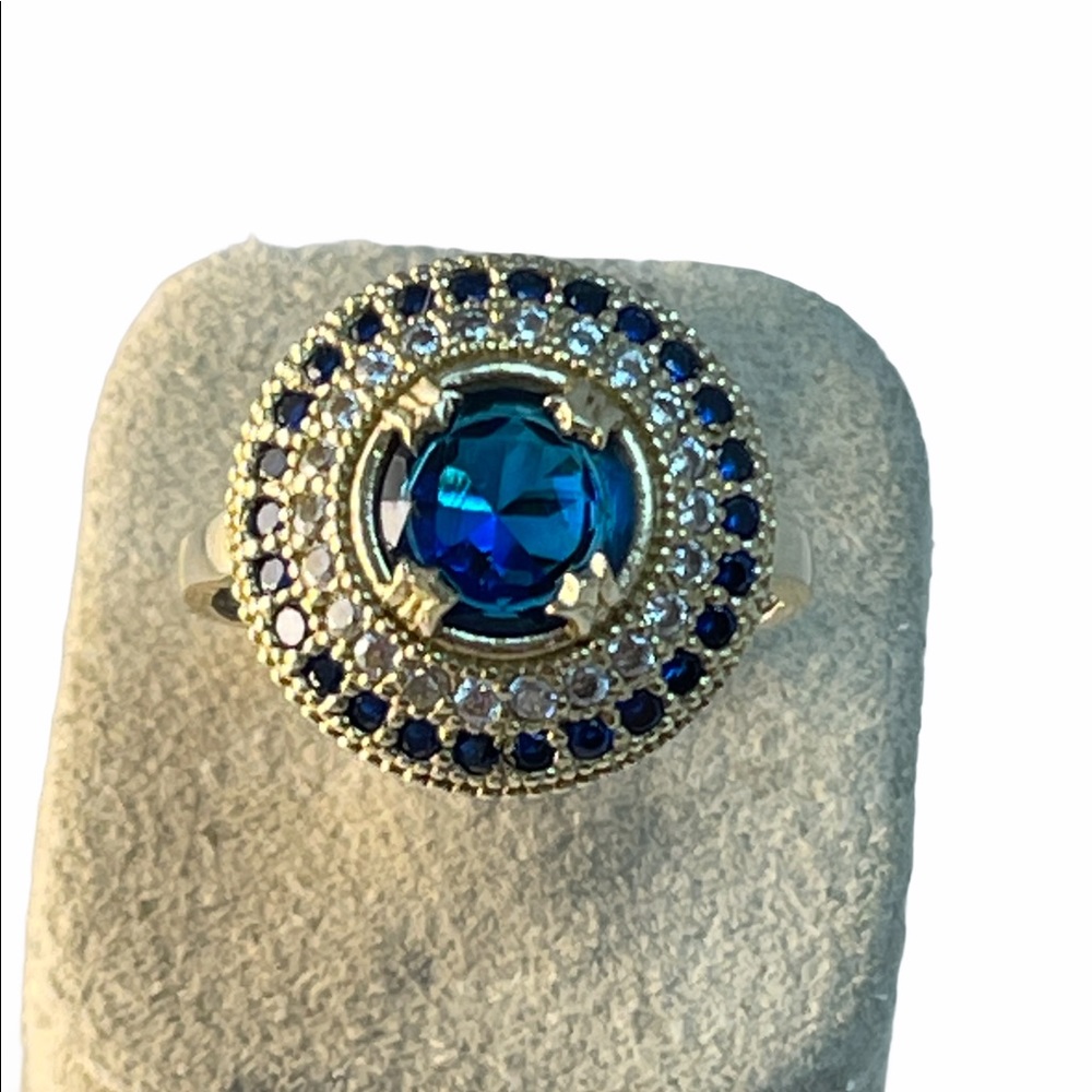 Sterling silver blue & clear crystal ring  925